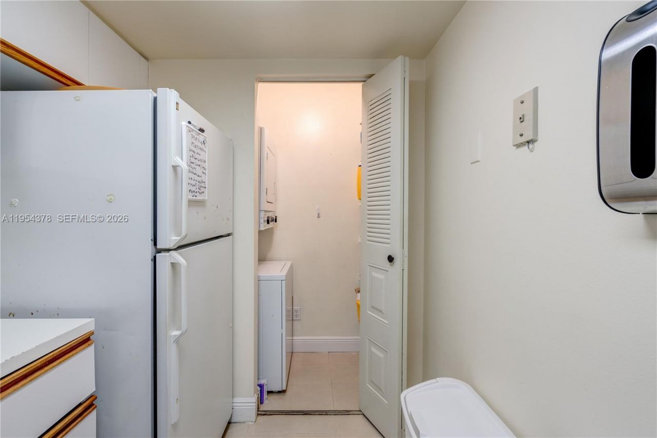 770 Claughton Island Dr , Unit 811, Miami, FL 33131 Photo