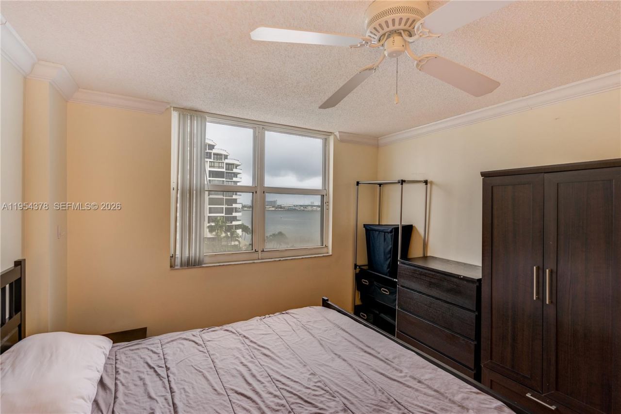 770 Claughton Island Dr , Unit 811, Miami, FL 33131 Photo