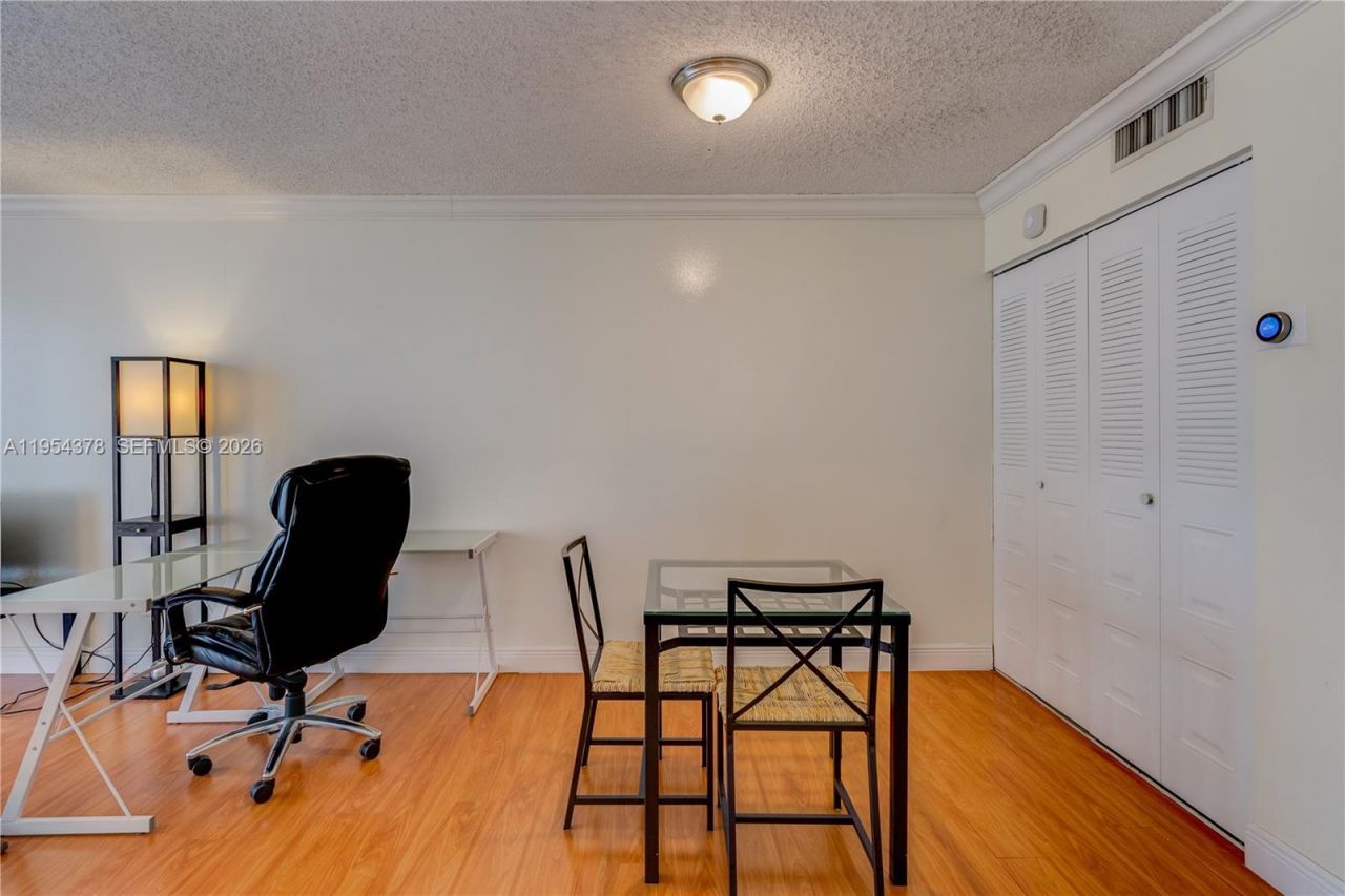 770 Claughton Island Dr , Unit 811, Miami, FL 33131 Photo