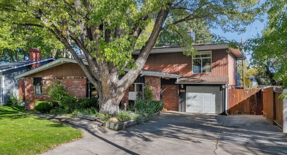 1464 Mark Twain Avenue, Reno, NV 89509 Photo