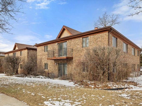 7610 W 26th Street, Unit 6, North Riverside, IL 60546