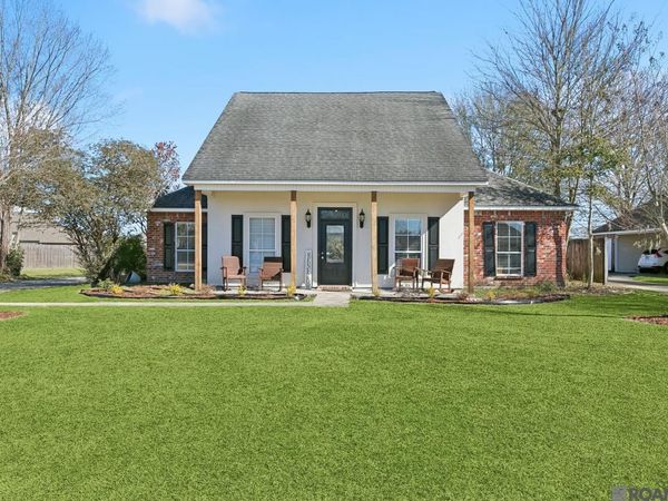 36340 Lucas Dr, Denham Springs, LA 70706