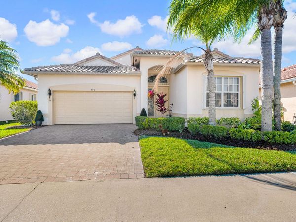 396 Springview Loop, Port Saint Lucie, FL 34986