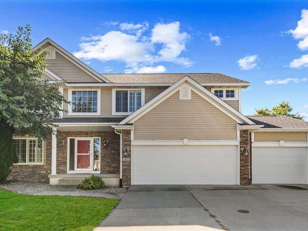 3022 Beckley St, Ames, IA 50010