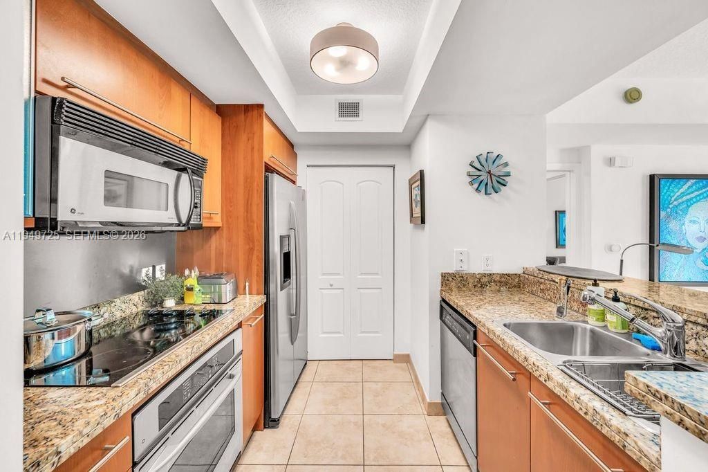 110 Washington Ave, Unit 2310, Miami Beach, FL 33139 Photo