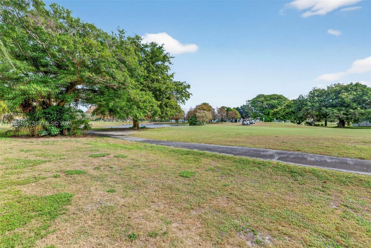 6744 N Pine Island Rd, Tamarac, FL 33321 Photo