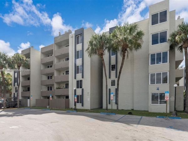 10000 NW 80TH CT, Unit 2226, Hialeah, FL 33016