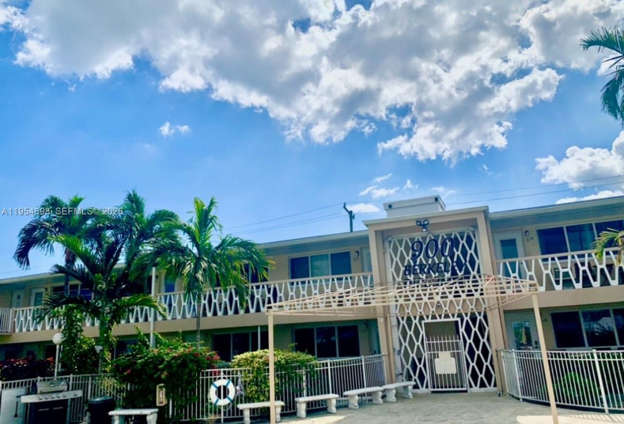 900 Atlantic Shores Blvd , Unit 133, Hallandale Beach, FL 33009 Photo