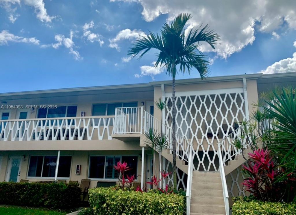 900 Atlantic Shores Blvd , Unit 133, Hallandale Beach, FL 33009 Photo