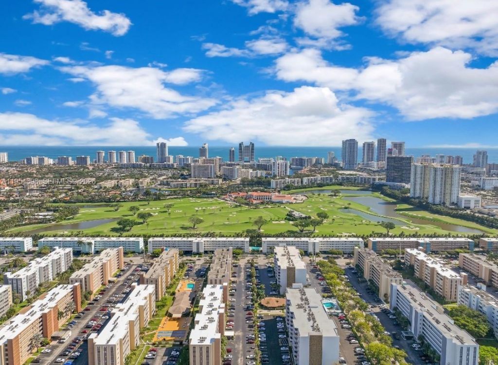 900 Atlantic Shores Blvd , Unit 133, Hallandale Beach, FL 33009 Photo