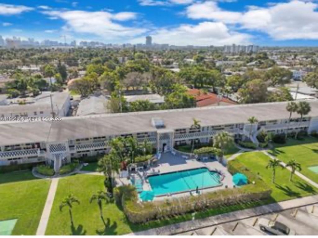 900 Atlantic Shores Blvd , Unit 133, Hallandale Beach, FL 33009 Photo