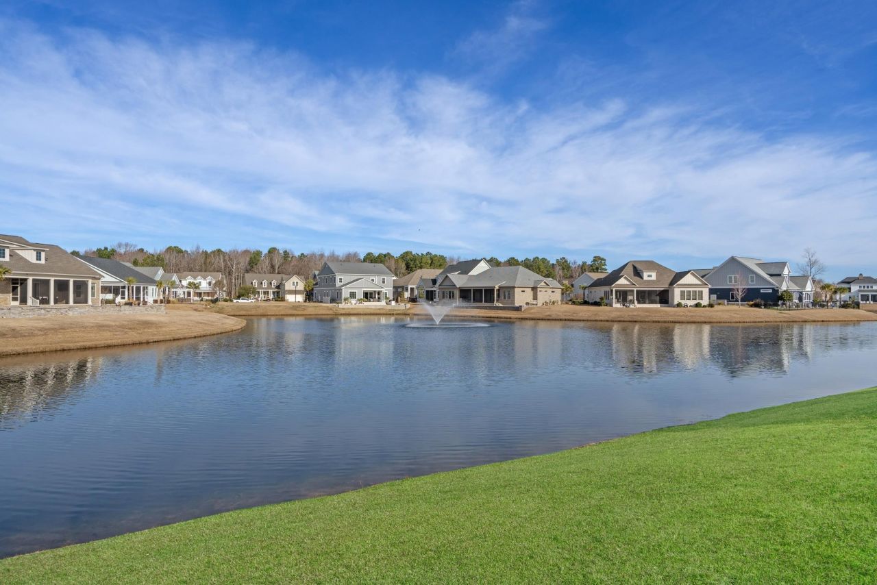 861 Crystal Water Way Photo 6