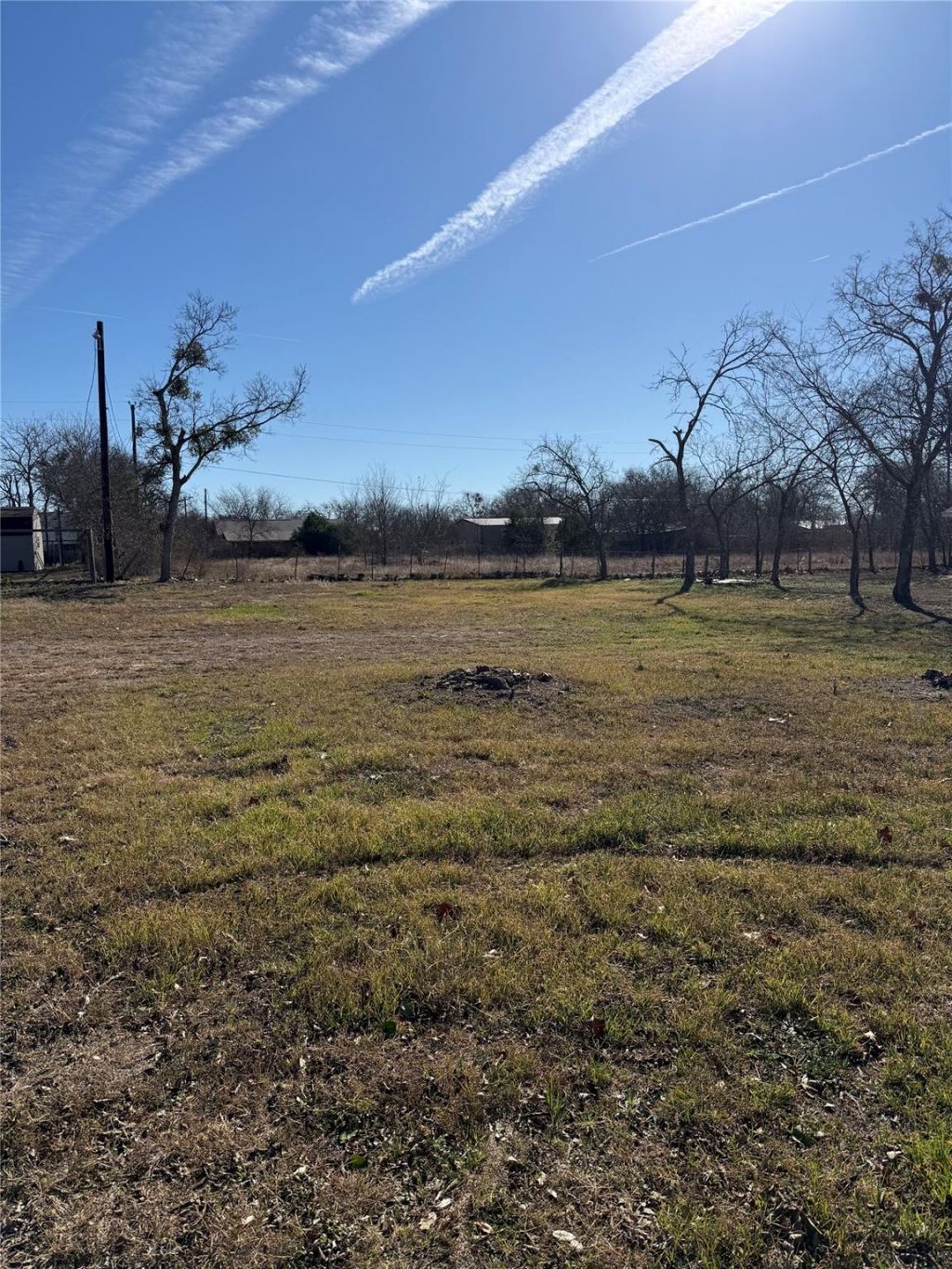 105 Russell St, Liberty Hill, TX 78642 Main Photo