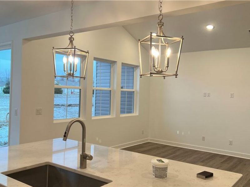 2160 Myla Way, Amherst, OH 44001 Photo 4