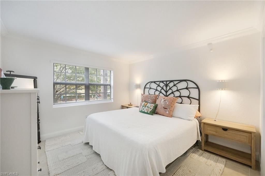 72 7th St S, Unit 206, Naples, FL 34102 Photo