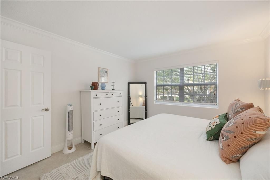 72 7th St S, Unit 206, Naples, FL 34102 Photo