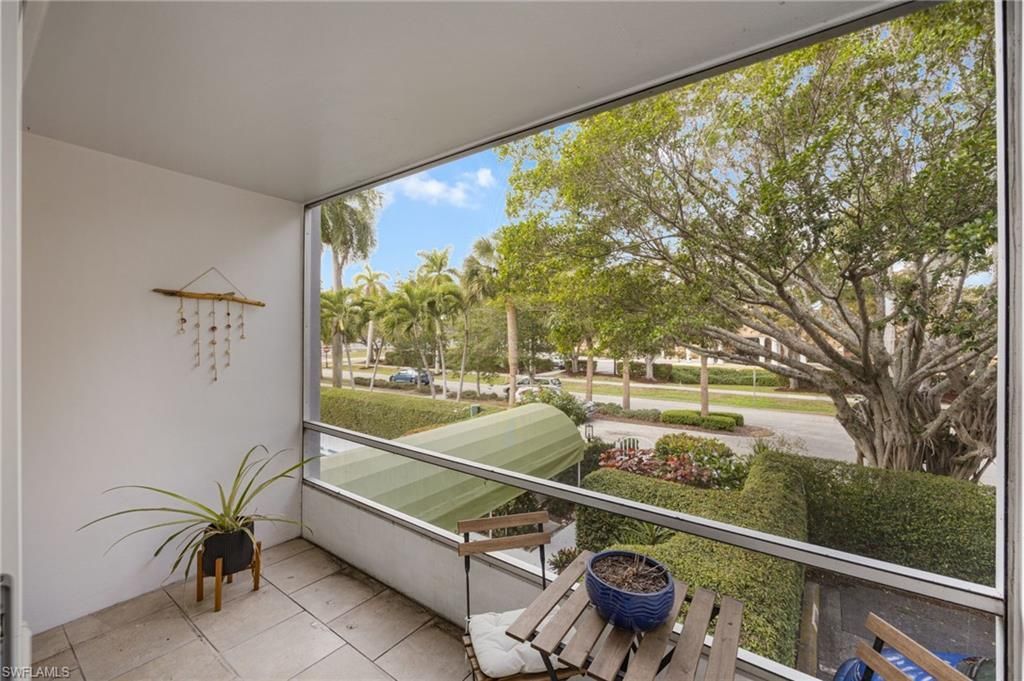 72 7th St S, Unit 206, Naples, FL 34102 Photo