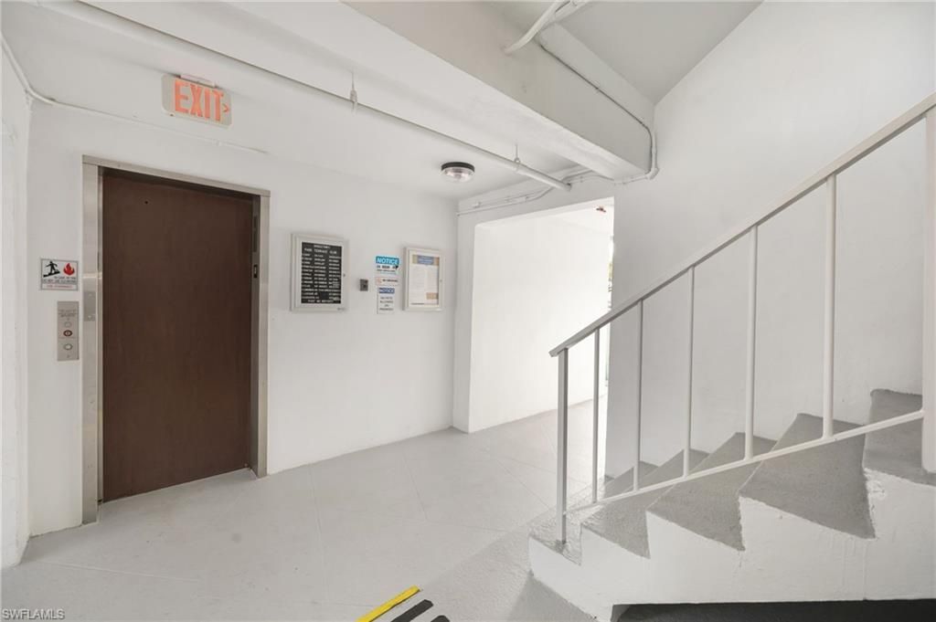 72 7th St S, Unit 206, Naples, FL 34102 Photo