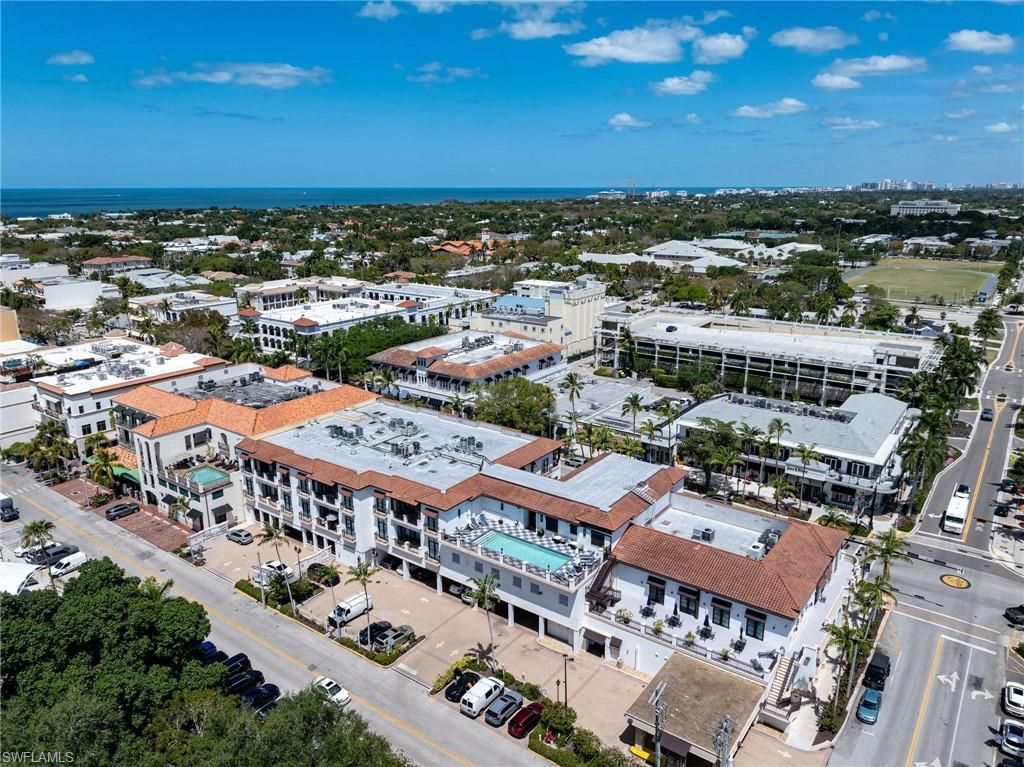 72 7th St S, Unit 206, Naples, FL 34102 Photo