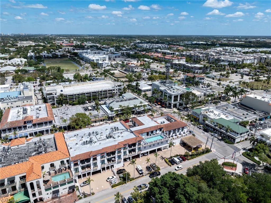 72 7th St S, Unit 206, Naples, FL 34102 Photo