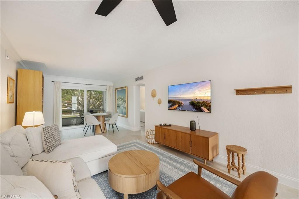 72 7th St S, Unit 206, Naples, FL 34102 Photo