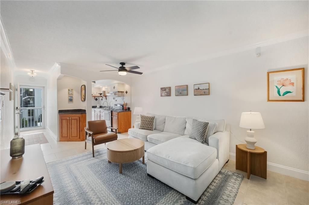 72 7th St S, Unit 206, Naples, FL 34102 Photo