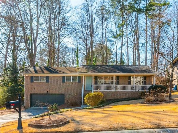 820 Highview Drive SE, Smyrna, GA 30082