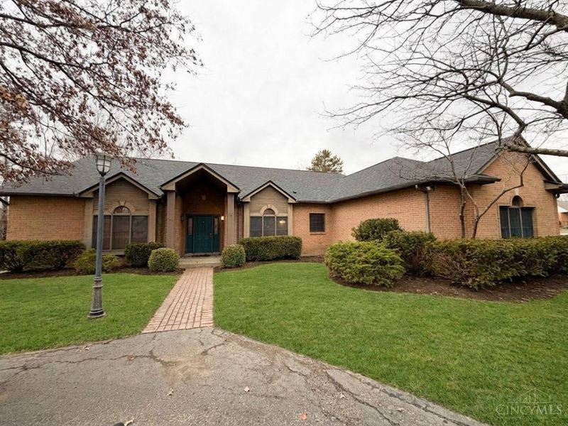 7995 Crestway Road, Clayton, OH 45315 Photo 1