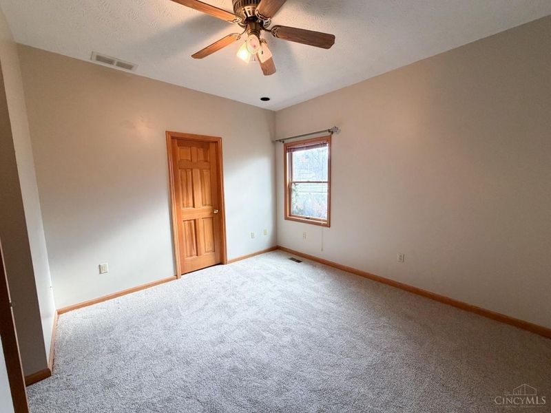 7995 Crestway Road, Clayton, OH 45315 Photo 10