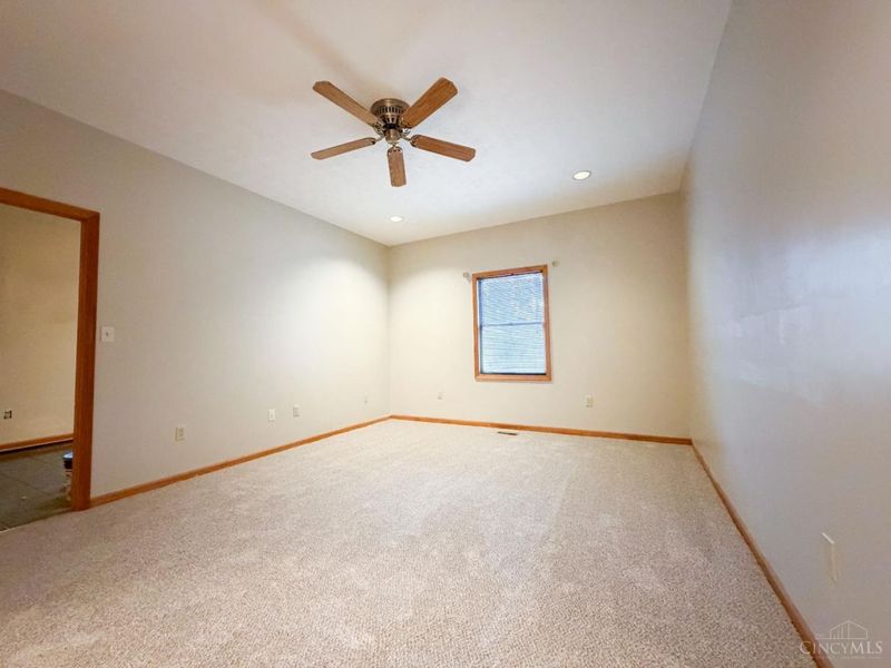 7995 Crestway Road, Clayton, OH 45315 Photo 12