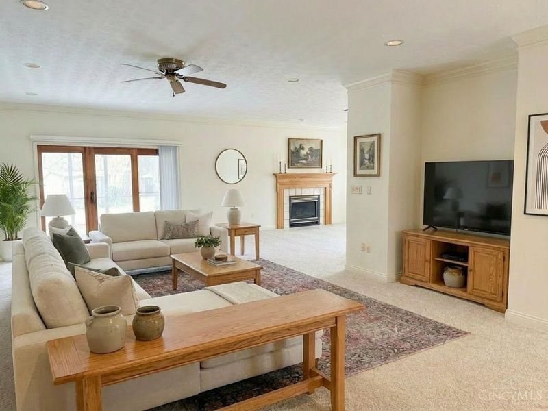 7995 Crestway Road, Clayton, OH 45315 Photo 4