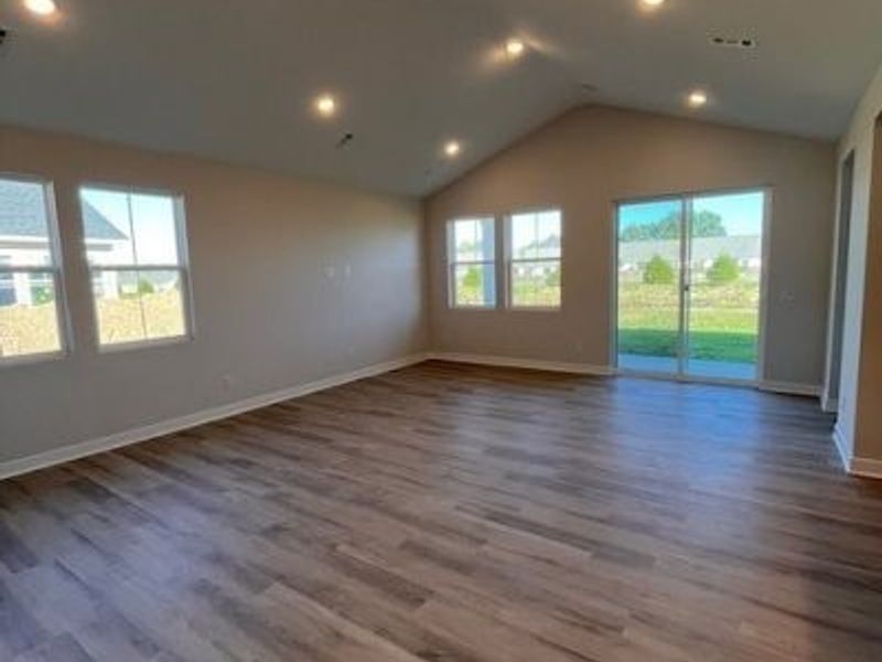 2164 Myla Way, Amherst, OH 44001 Photo 2