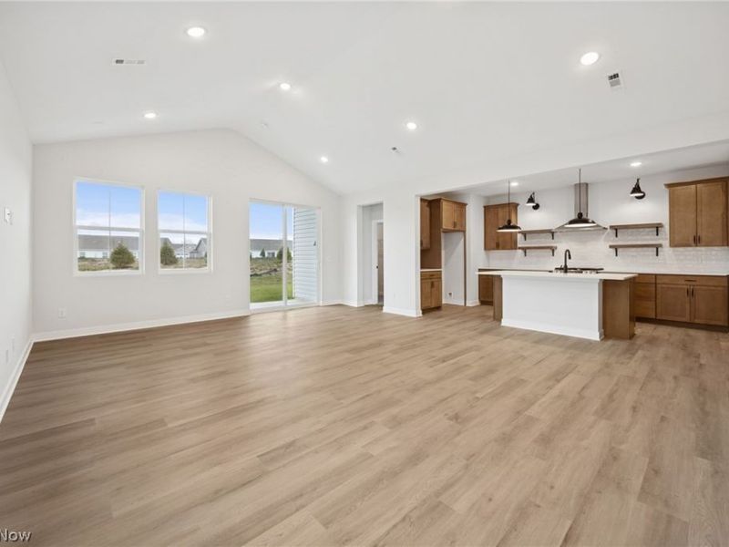 2164 Myla Way, Amherst, OH 44001 Photo 4