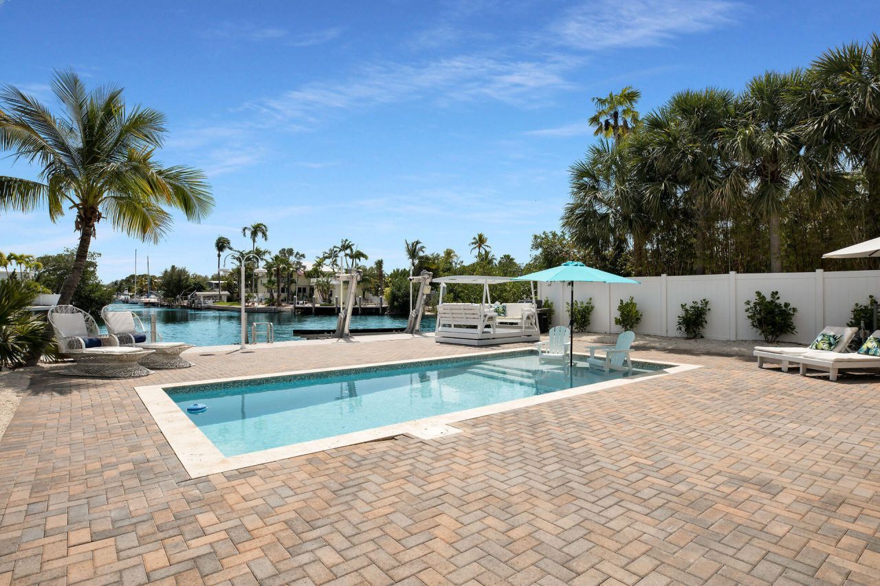 187 Plantation Avenue, Tavernier, FL 33070 Photo