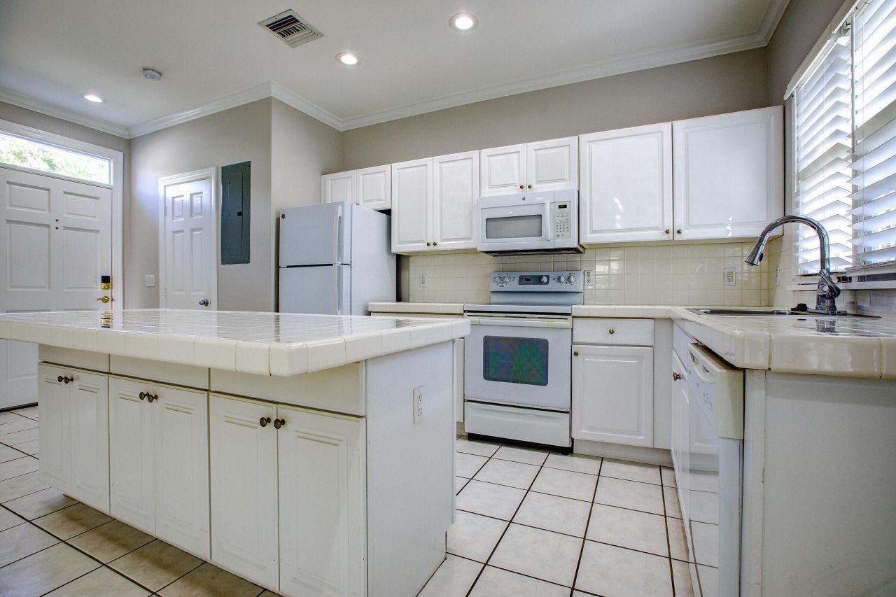 202 Golf Club Drive, Key West, FL 33040 Photo