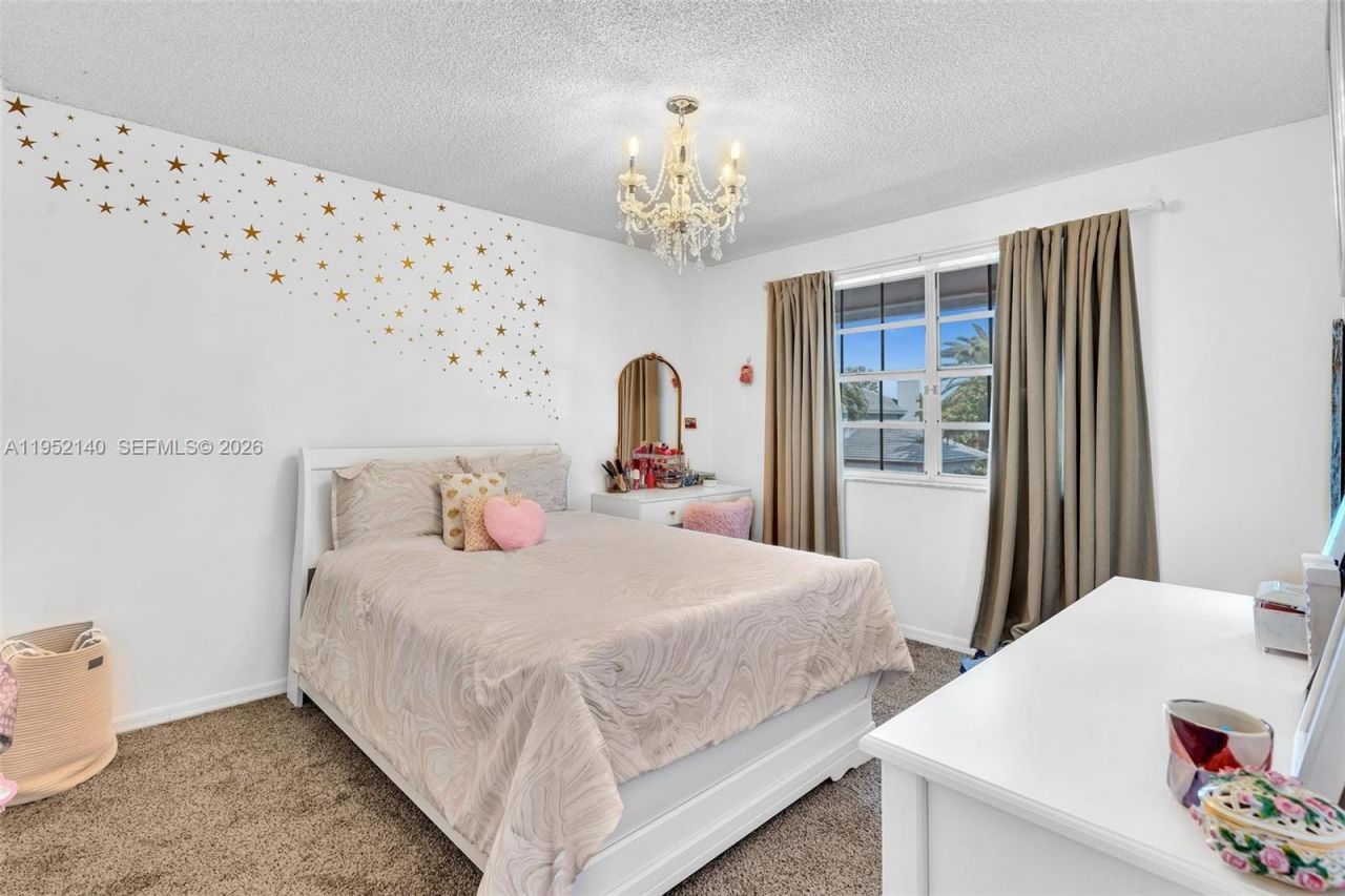 821 Somerset Ave, Davie, FL 33325 Photo