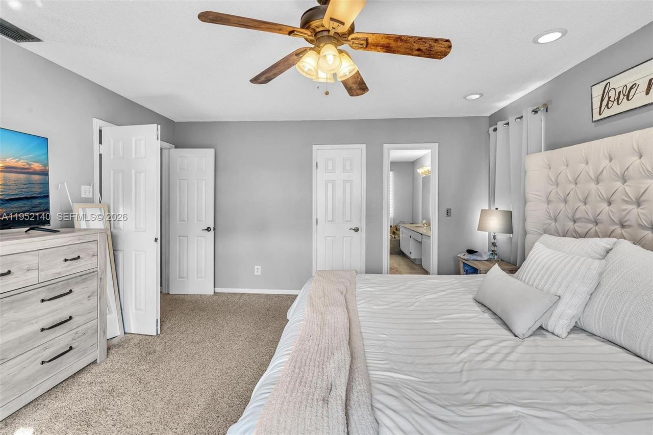 821 Somerset Ave, Davie, FL 33325 Photo