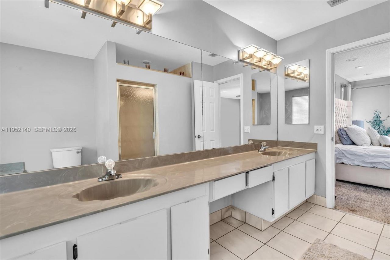 821 Somerset Ave, Davie, FL 33325 Photo