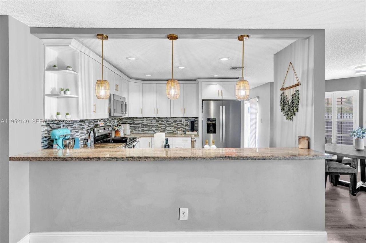 821 Somerset Ave, Davie, FL 33325 Photo