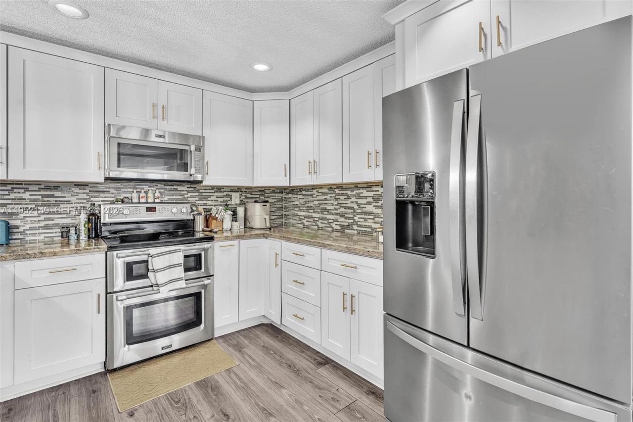 821 Somerset Ave, Davie, FL 33325 Photo