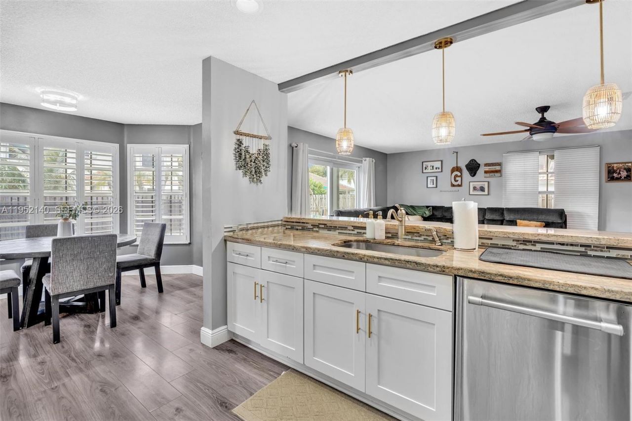 821 Somerset Ave, Davie, FL 33325 Photo