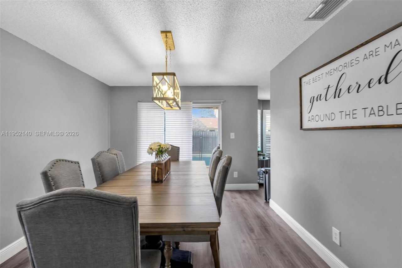 821 Somerset Ave, Davie, FL 33325 Photo