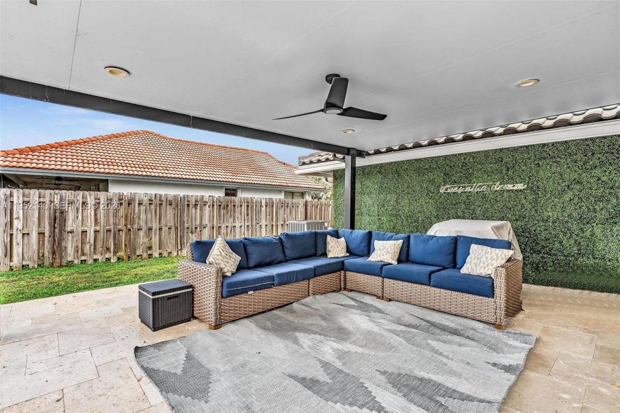 821 Somerset Ave, Davie, FL 33325 Photo