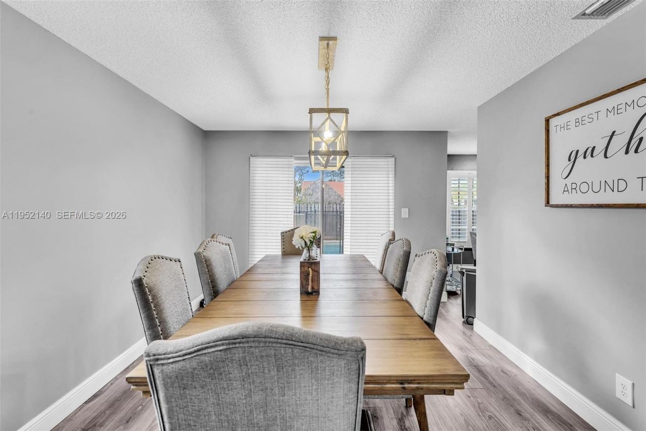 821 Somerset Ave, Davie, FL 33325 Photo