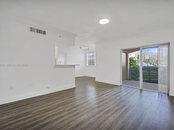 11650 SW 2nd St, Unit 16103, Pembroke Pines, FL 33025