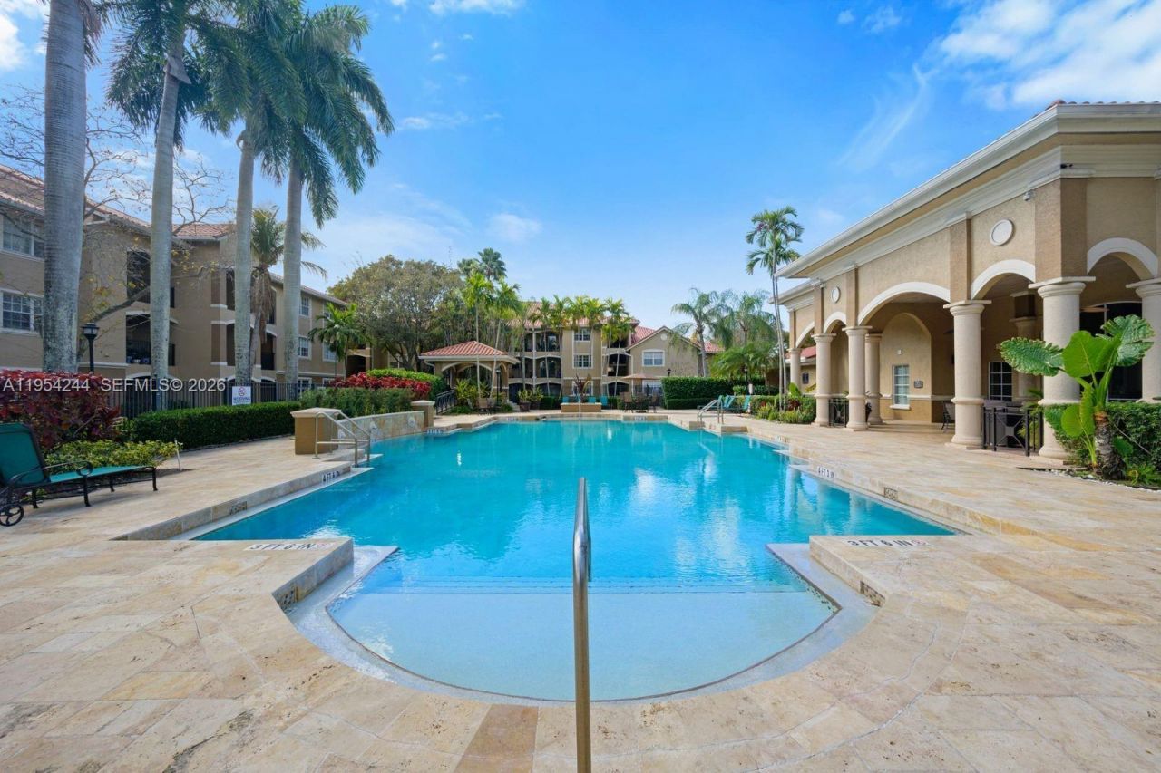 11650 SW 2nd St, Unit 16103, Pembroke Pines, FL 33025 Photo