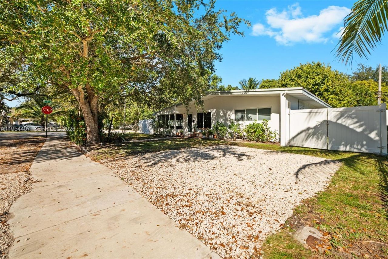 505 NE 132nd Ter, North Miami, FL 33161 Photo