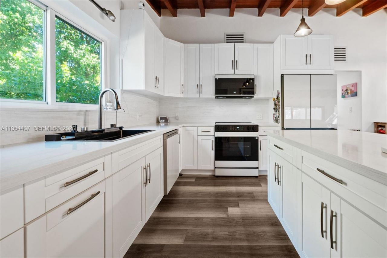 505 NE 132nd Ter, North Miami, FL 33161 Photo