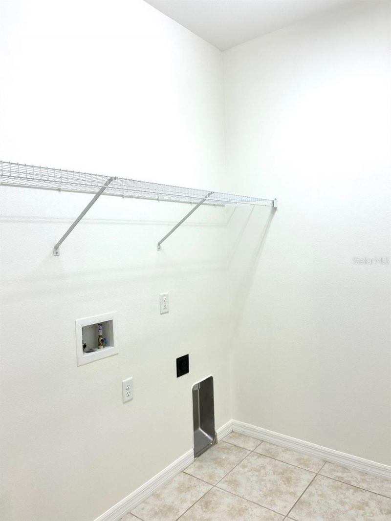 2921 Trustee Avenue, Sarasota, FL 34243 Photo