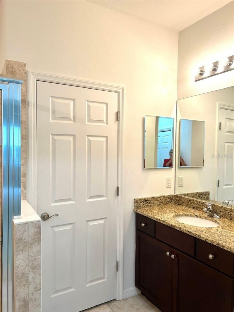 2921 Trustee Avenue, Sarasota, FL 34243 Photo